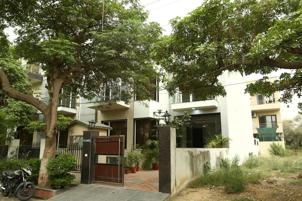 Imperial Apartment Fortis Gurgaon Eksteriør bilde